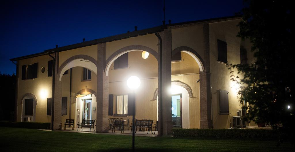 Agriturismo Il Mondo Guest House Parma Bagian luar foto