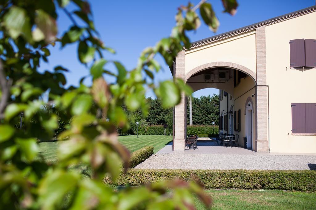 Agriturismo Il Mondo Guest House Parma Bagian luar foto