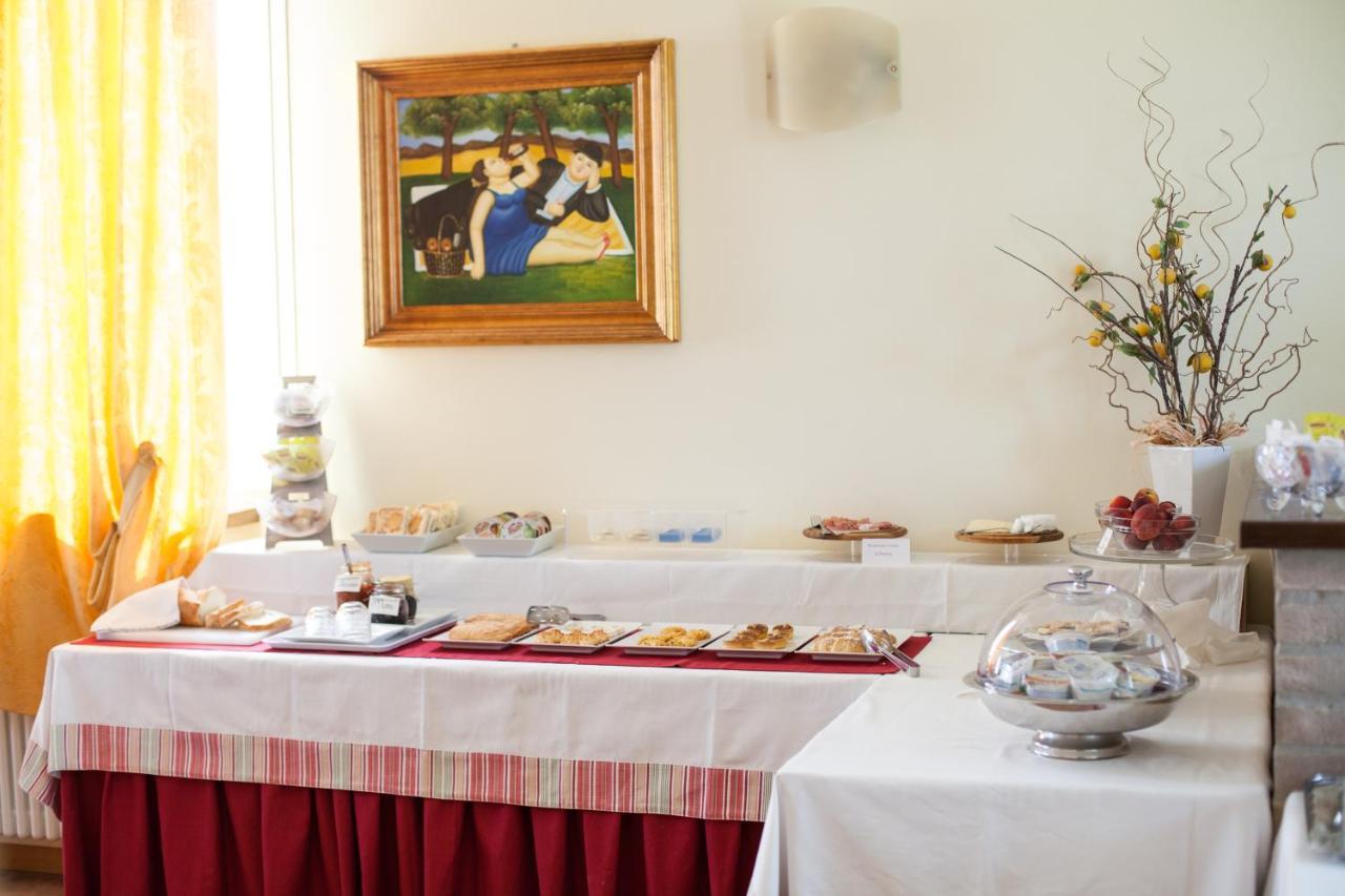 Agriturismo Il Mondo Guest House Parma Bagian luar foto