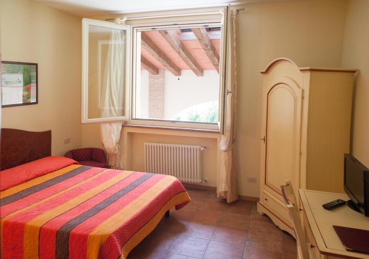 Agriturismo Il Mondo Guest House Parma Ruang foto