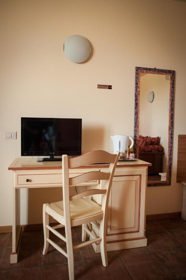 Agriturismo Il Mondo Guest House Parma Ruang foto
